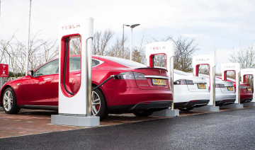 Bật mí bí kíp "hái ra tiền" của Tesla: Không chỉ đơn thuần là xe điện!