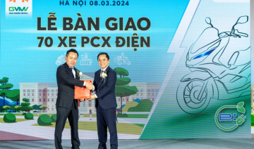 Hỗ trợ nghiên cứu xe điện: Honda Việt Nam trao tặng 70 xe PCX cho trường Đại học