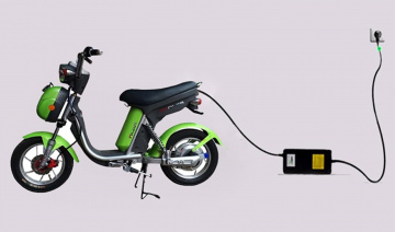 Sạc xe đạp, xe máy điện sao cho an toàn?