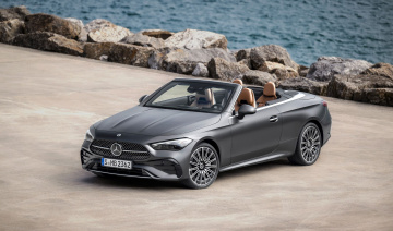 Chi tiết xe mui trần thể thao Mercedes-Benz CLE Cabriolet có giá từ 1,55 tỷ đồng