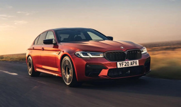 BMW M5 2025: Dòng sedan hạng sang hiệu suất cao