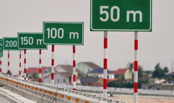 Vì sao trên cao tốc có cắm các biển 0-50-100m?