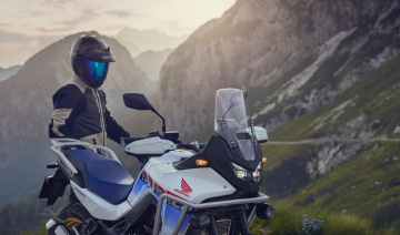 Honda giới thiệu loạt xe mô tô phân khối lớn tại Việt Nam