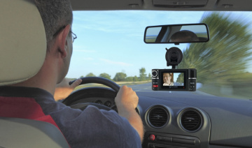 Khi lắp camera hành trình ô tô cần lưu ý điều gì?