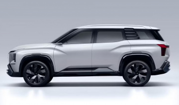Xe điện Mitsubishi thế hệ mới sắp trình làng có thiết kế từ Leaf