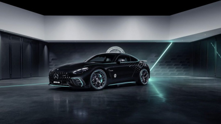 Mercedes-AMG ra mắt mẫu xe GT 63 PRO 4MATIC+ hiệu suất cao