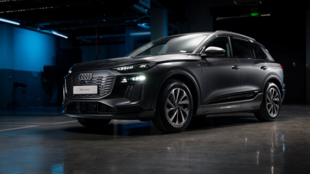 Audi Q6 e-tron và A5 Sedan chính thức lăn bánh tại Việt Nam