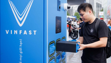 Tủ đổi pin xe máy điện VinFast được nhượng quyền, giá 210 triệu đồng