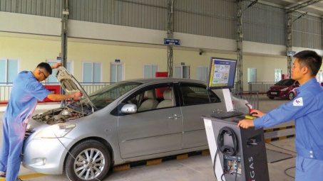 Những phụ kiện ô tô dễ khiến xe “trượt” đăng kiểm