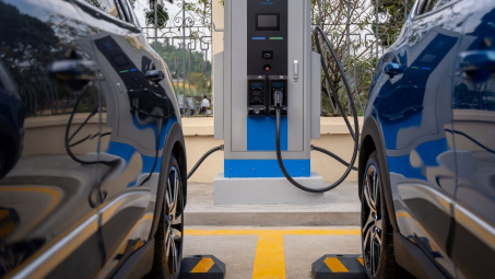 V-Green và Vikki Bank “bắt tay” phát triển trạm sạc và tủ đổi pin xe điện