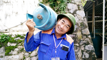 Anh Lò Văn Dấu - người giữ ngọn lửa xanh trên đất Mường Muổi