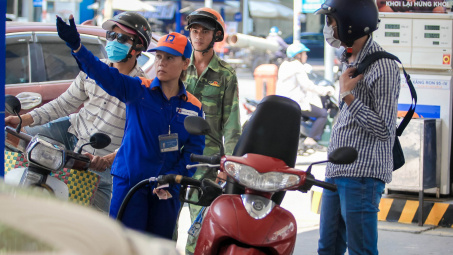Giá xăng tăng sau 4 lần giảm liên tiếp