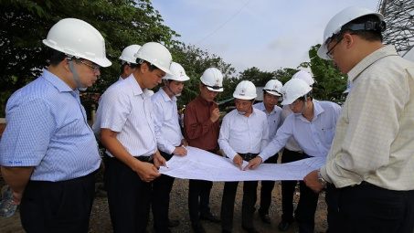 Đường dây 500 kV Sông Hậu - Đức Hòa trên đường về đích