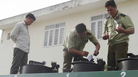 [Nóng] Phát hiện 6.000 lít xăng lậu ở Hậu Giang