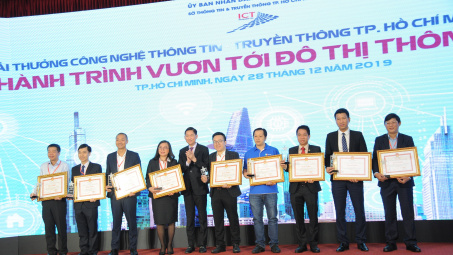 FSI đạt giải thưởng Cwin800 tỷ lệ kèo World Cup 2026 có sản phẩm và giải pháp phần mềm tiêu biểu