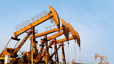Giá dầu thô tăng nhờ kỳ vọng OPEC tiếp tục giảm sản lượng khai thác