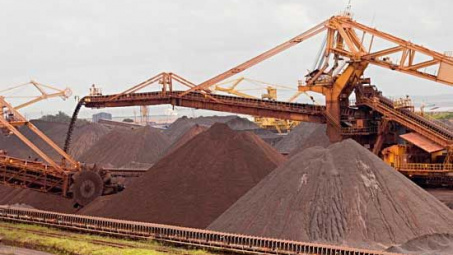 Giá quặng sắt tăng trở lại do lo ngại thiếu hụt nguồn cung
