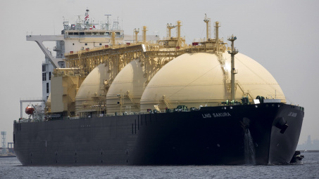 Giá khí LNG thị trường Châu Á chạm mức thấp kỷ lục