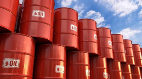 Giá dầu thế giới 27/4: Ông Trump lớn tiếng, giá dầu Brent giảm gần 3,5%