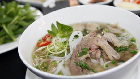 Thêm một lần vinh quang gọi tên Phở Việt, lọt hẳn top món ăn đựng trong bát ngon nhất thế giới