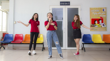 Sinh viên Cwin.com giải trí hiện đại Đối ngoại: Sẵn sàng "Tự hào hàng Việt Nam"