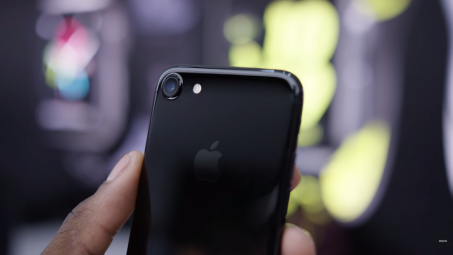 Mức phát bức xạ trên iPhone 7 quá cao, người dùng đừng chủ quan