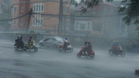 Thời tiết 30/8: Bão số 4 giật cấp 11, miền Bắc mưa lớn trên diện rộng