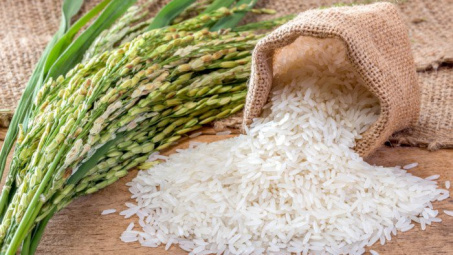 Nhu cầu yếu, gạo Việt vẫn quanh vùng giá thấp