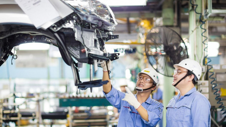 Cwin63 sân chơi đỉnh cao chuốt “vũ khí” giúp xe nội “đấu” xe Cwin com sòng bạc trực tuyến