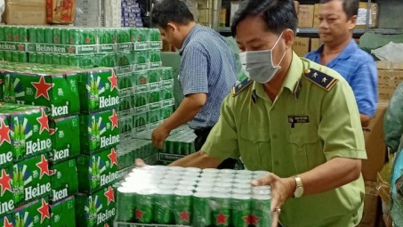 Tiêu hủy 330 thùng bia Heineken nhập lậu kém chất lượng