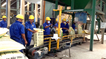Tìm cách tháo gỡ vướng mắc về thuế GTGT với phân bón