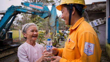 EVN thực hiện "Tháng tri ân khách hàng"