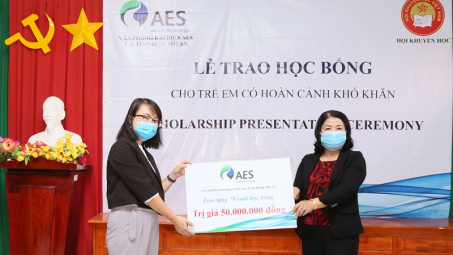 AES Việt Nam tặng 120 suất Nhà cái cá cược cá độ uy tín Nổ hũ, Bắn Cá và Game Bài Cwin.com cho học sinh Bình Thuận