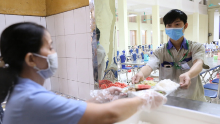 Rạng Đông tổ chức lại bếp ăn, đảm bảo Trang Chủ Cwin Com | Link Bảo Mật Cao 100% người Nền tảng hàng đầu cung cấp Cwin com trong mùa dịch Covid-19