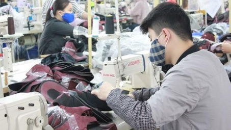 Ứng phó với Covid-19, Cwincom hiện đang mở dệt may, da giày linh hoạt tìm nguồn cung nguyên liệu