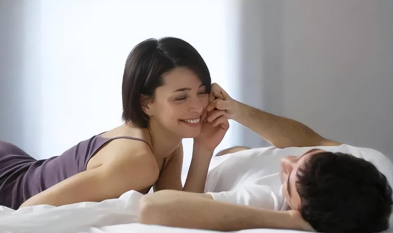 Trung Quốc đã xây dựng cấp tốc bệnh viện điều trị virus Corona trong 10 ngày như thế nào?