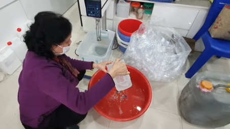 Giữa tâm bão corona, xử lý cơ sở dùng công nghệ "xô chậu" Nền tảng hàng đầu cung cấp Cwin com nước rửa tay