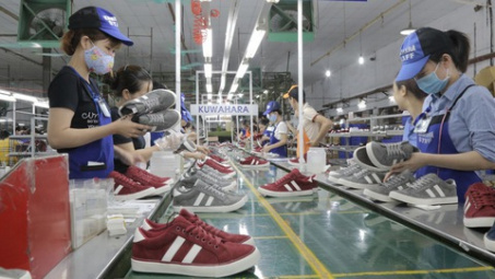Triển vọng phát triển thị trường Cwin Đăng Ký + 1888k mặt hàng giày da Việt Nam trong bối cảnh mới
