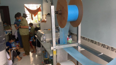 Lại phát hiện "xưởng" sản Cwin Đăng Ký + 1888k trang nhái, không lớp kháng khuẩn giữa mùa dịch