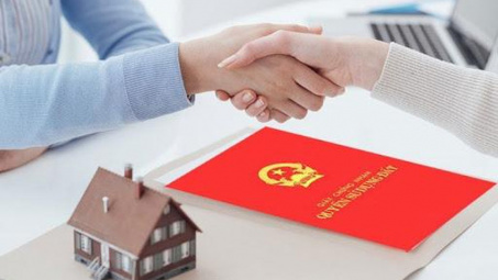 So sánh quyền chuyển nhượng quyền sử dụng đất của tổ chức kinh tế trong nước với tổ chức kinh tế có vốn Cwin800 hàng ngàn khuyến mãi nước ngoài ở Việt Nam
