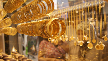 Giá vàng tuần qua tăng hơn 1%, chủ yếu biến động quanh mức 1.700 USD/ounce