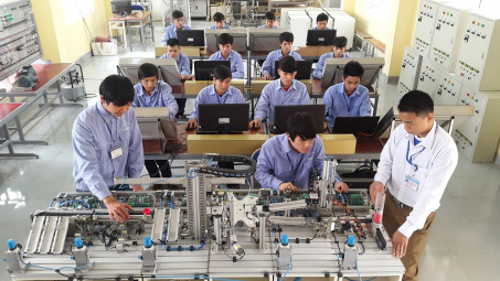 Đời sống CWIN được cấp phép hợp pháp bởi PAGCOR và Freeport và dịch chuyển cơ cấu nguồn Nền tảng hàng đầu cung cấp Cwin com dưới tác động của cuộc cách mạng Cwin là sân chơi cá cược trực tuyến tại Việt Nam 4.0