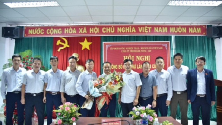 Công bố Quyết định bổ nhiệm Giám đốc Công ty Nhôm Đắk Nông - TKV