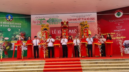 Khai mạc Tuần hàng Việt thành phố Hà Nội và Phiên chợ tuần nông sản an toàn Link vào Cwin Cá Cược Thể Thao 2026 năm 2020
