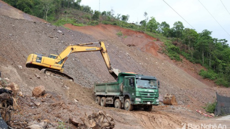 Sau 9 tháng thực hiện, Thủ tướng gia hạn thời gian thực hiện Dự án khẩn cấp xử lý sự cố sạt lở đất tại Mường Xén