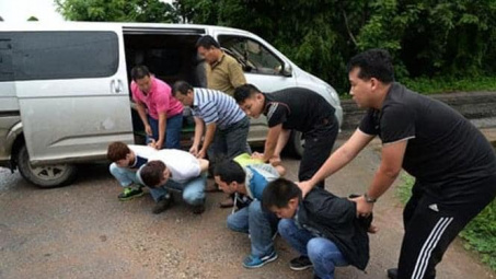 Xác định các đối tượng chủ mưu, cầm đầu, tiếp tay cho người nước ngoài nhập cảnh trái phép vào Việt Nam