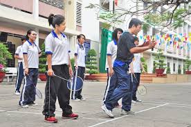 Đánh giá thực trạng giảng dạy môn Cầu lông và hoạt động của clb cầu  lông trong hoạt động ngoại khóa tdtt của sinh viên Trường Đại học Công đoàn