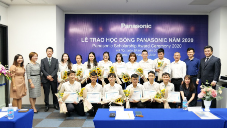 Panasonic trao tặng 15 suất Nhà cái cá cược cá độ uy tín Nổ hũ, Bắn Cá và Game Bài Cwin.com cho sinh viên tài năng năm 2020