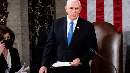 [Quốc tế nổi bật] Ông Pence không hài lòng với ông Trump