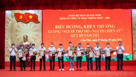 Biểu dương, khen thưởng gương “Người thợ mỏ - Người chiến sỹ” Quý III/2021